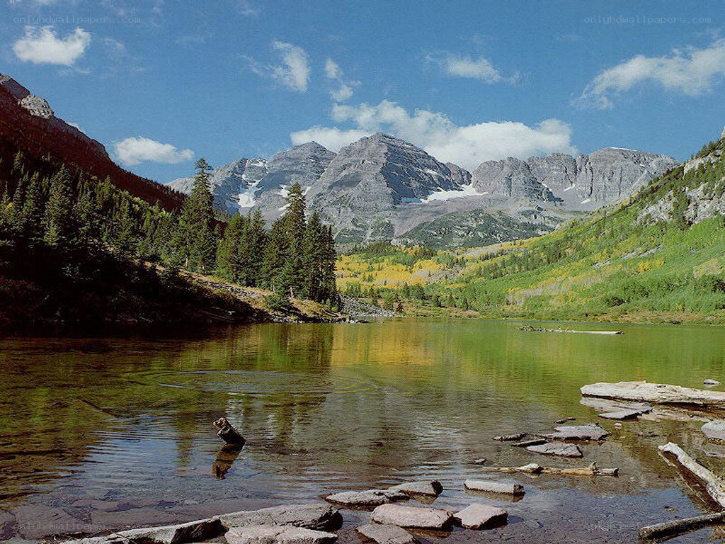 mountain lake with autumn foliage