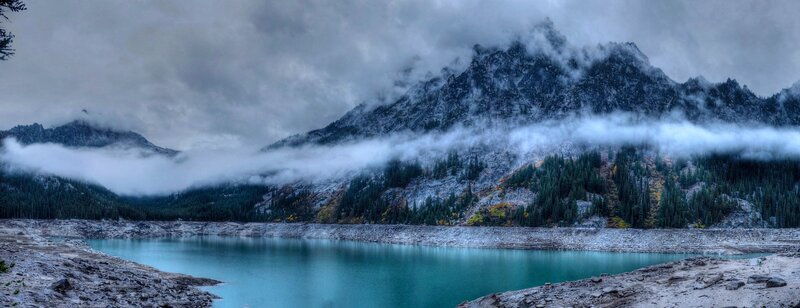 Mountain Lake with Fog — Blue, Dramatic, Autumn
