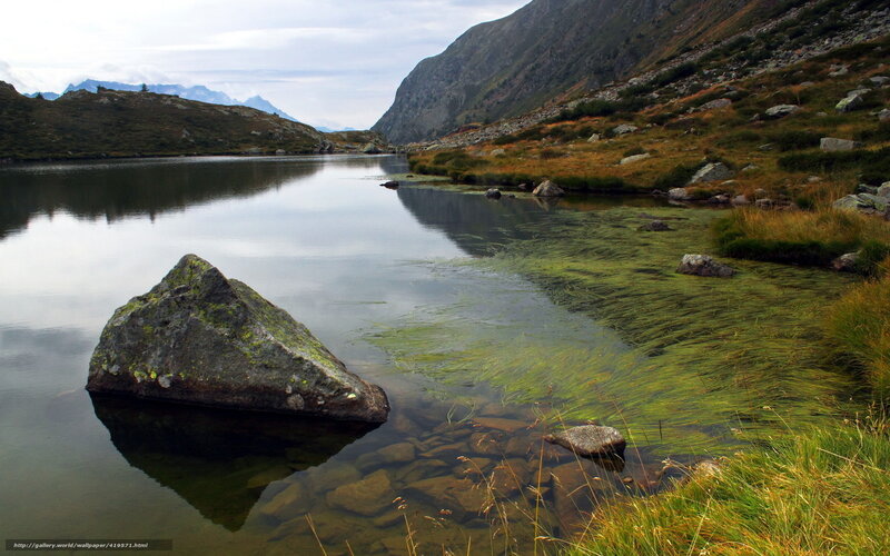 Mountain Lake with Rock — Green