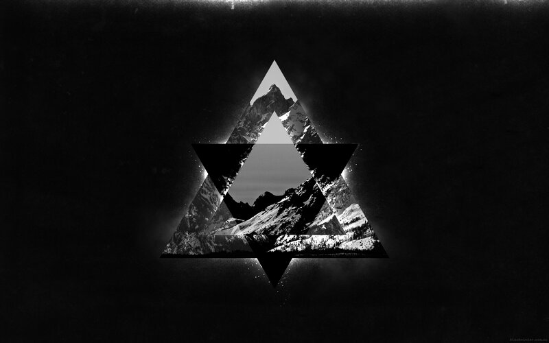 Mountain Landscape in Triangle — Black