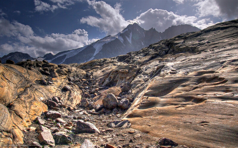 Mountain landscape with glacier