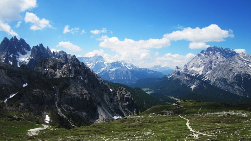 mountain landscape with peaks