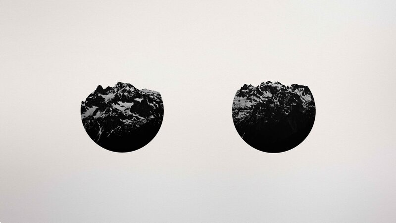 Mountain Peaks in Circles — Black