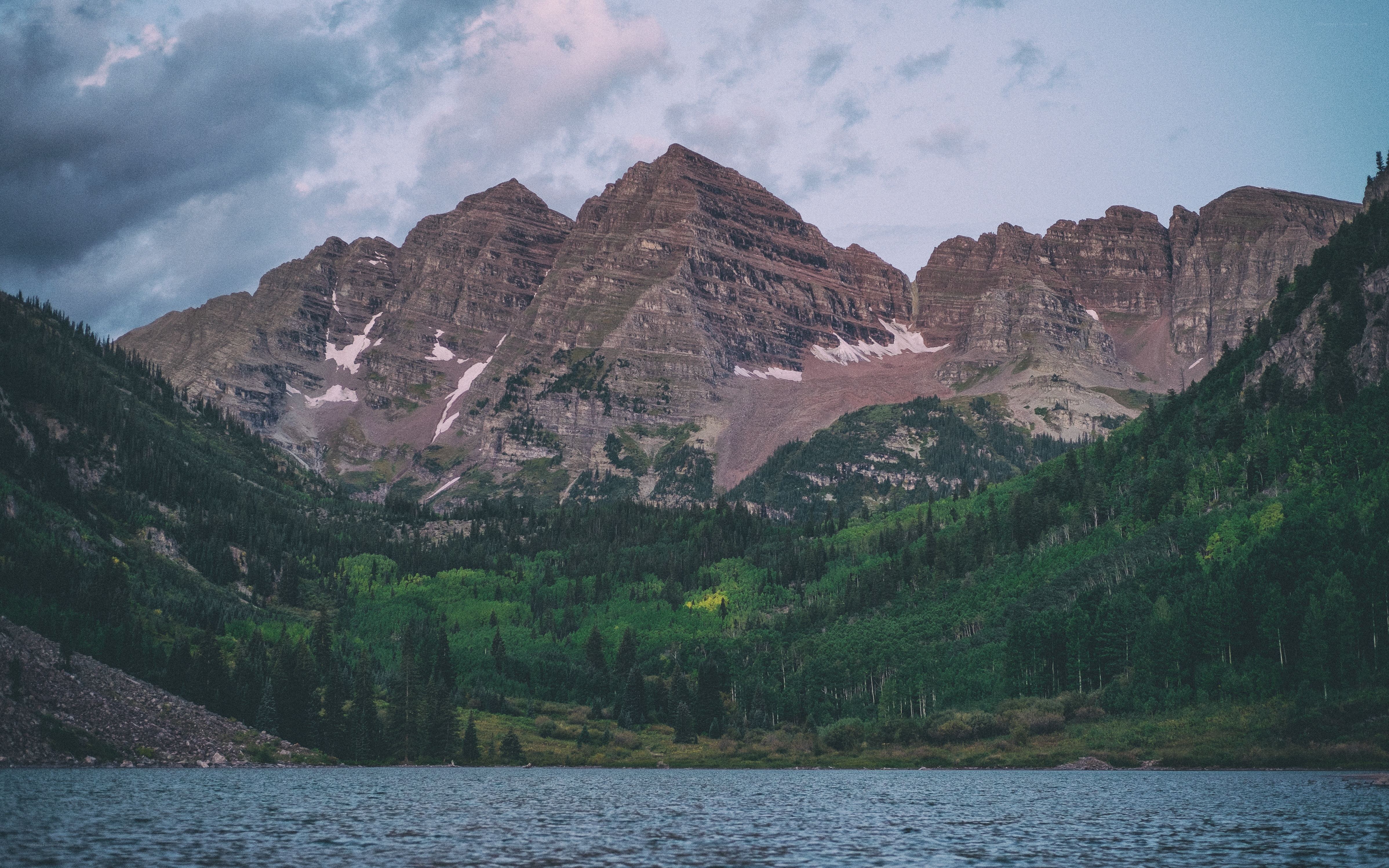 mountain peaks over a lake