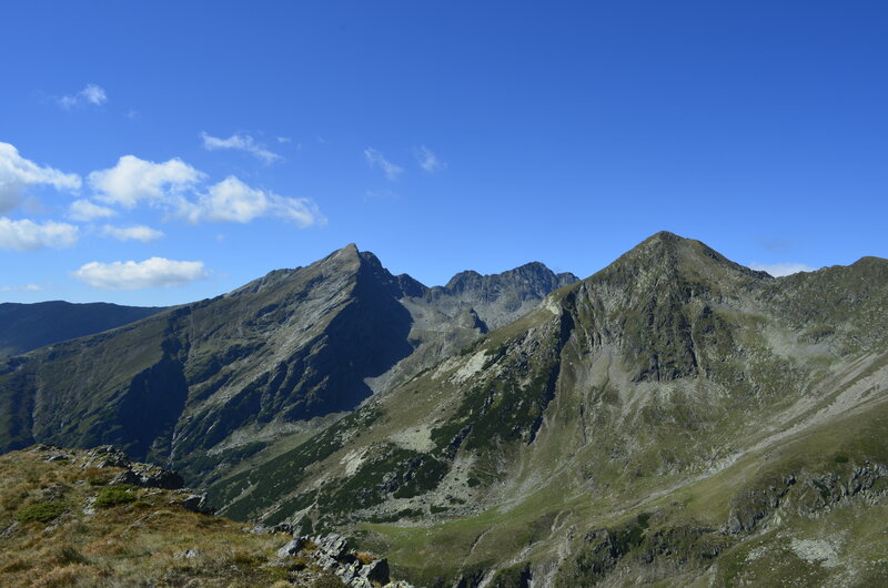 Mountain Peaks under Blue Sky — Serene