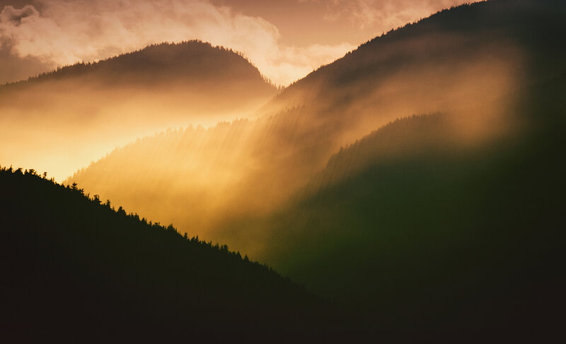Mountain Range at Sunrise — Gold, Serene