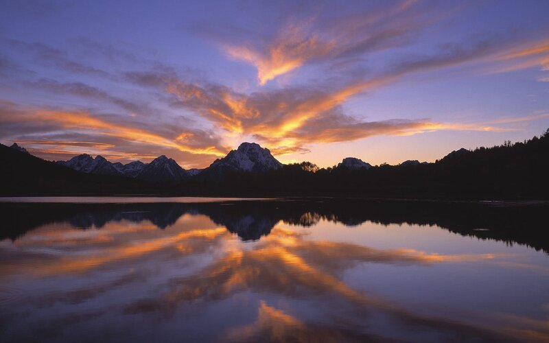 Mountain Range at Sunset — Lake