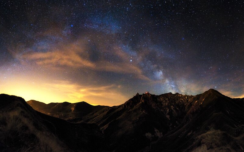 Mountain Range under Stars — Black, Serene