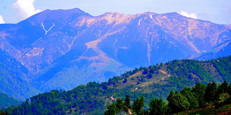 Mountain Range with Green Hills — Blue