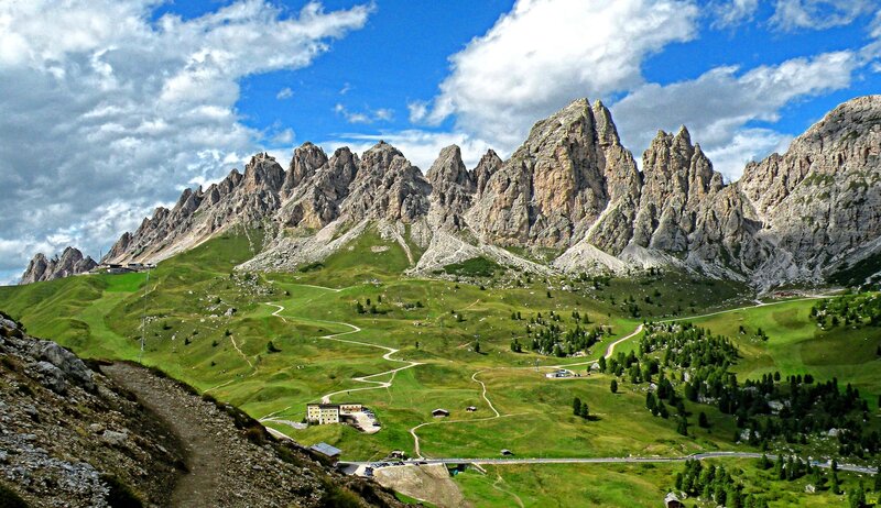 Mountain Range with Green Valley — Serene