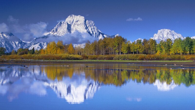 Mountain reflection in autumn
