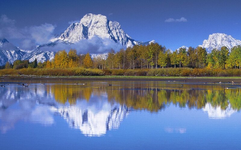 Mountain reflection in autumn