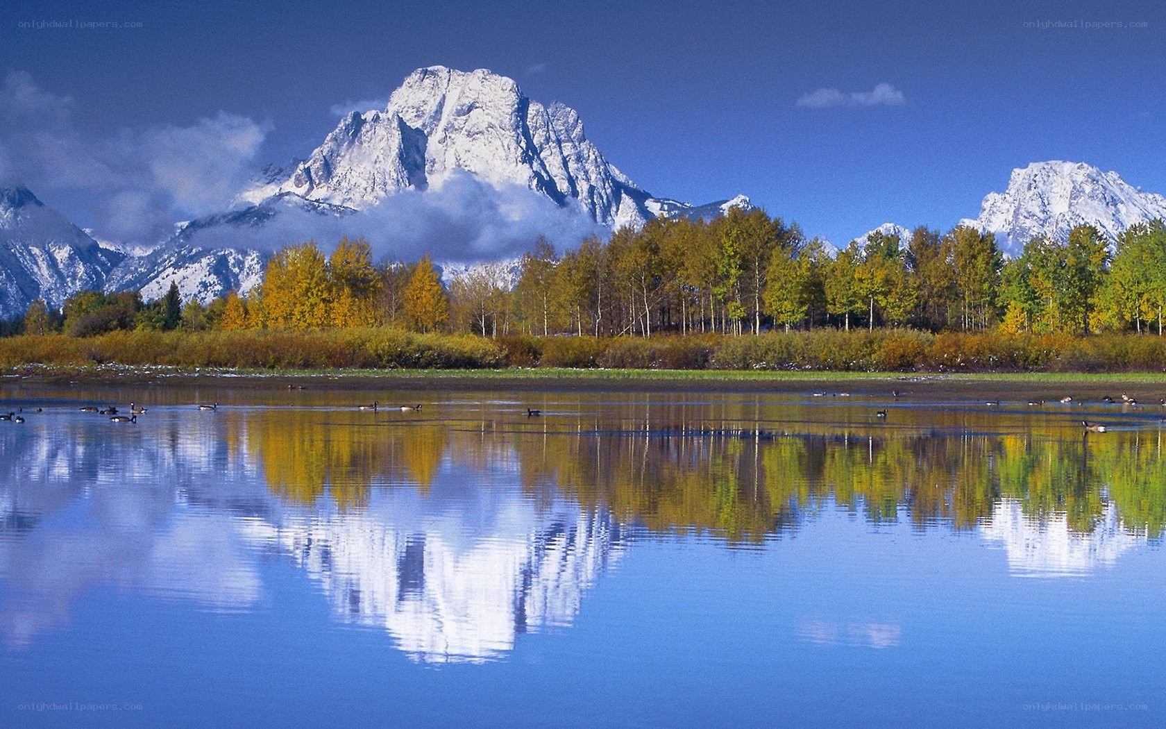 Mountain reflection in autumn