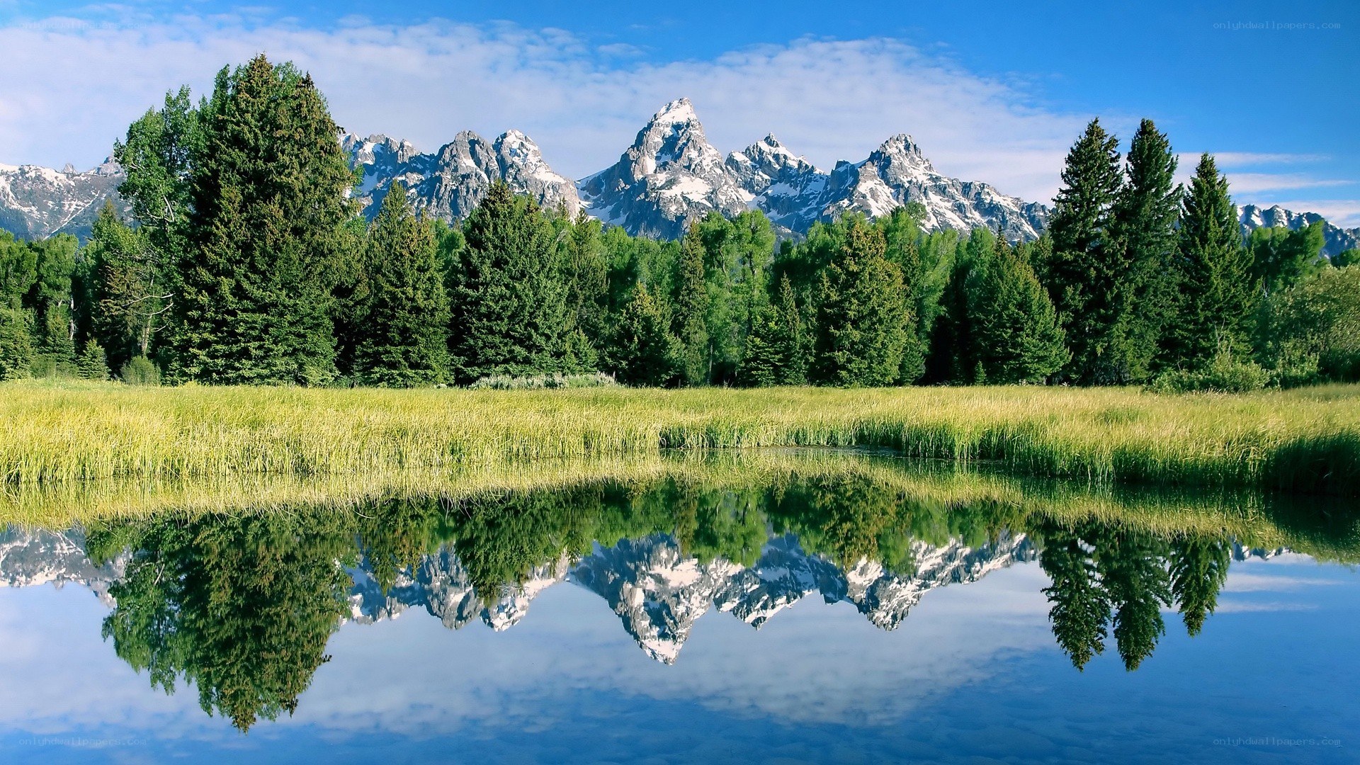 mountain reflection in lake