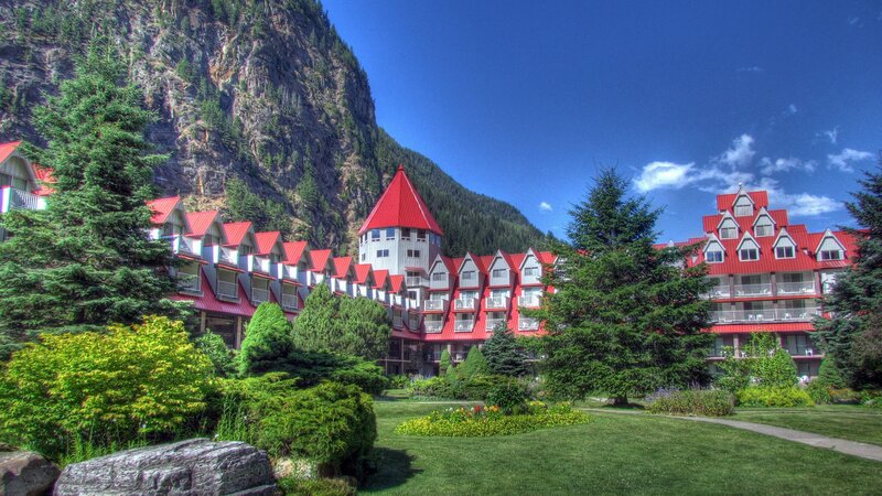 Mountain Resort Hotel — Red