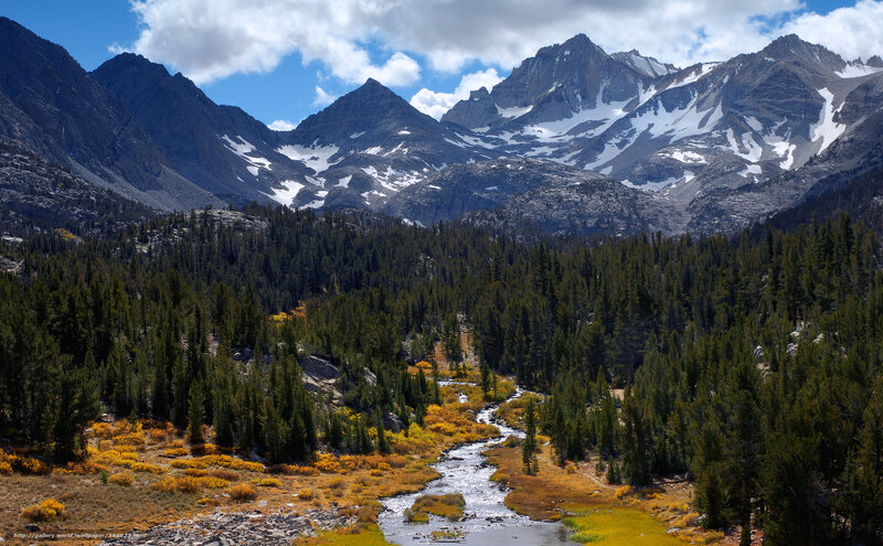 Mountain River Valley — Green, Serene, Autumn