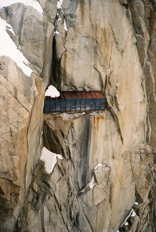 Mountain shelter in a rock crevice