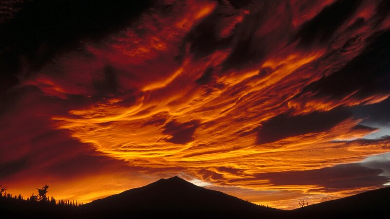 Mountain Silhouette — Red