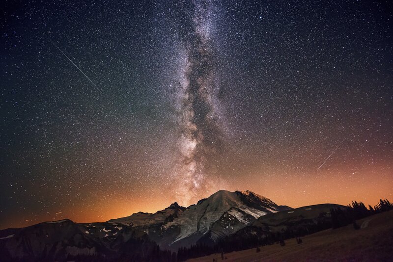 Mountain under Starry Sky — Serene