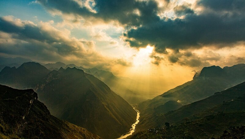 Mountain Valley at Sunrise — Gold, Dramatic