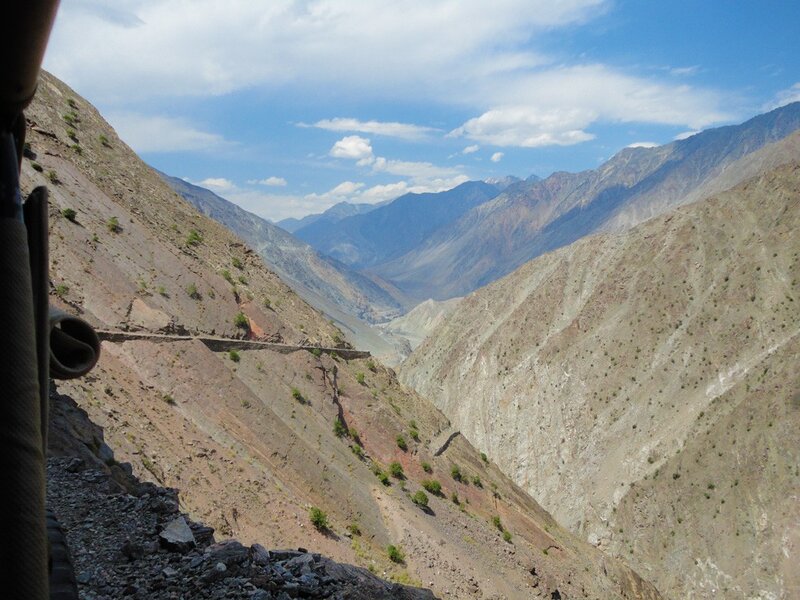 mountain valley road view