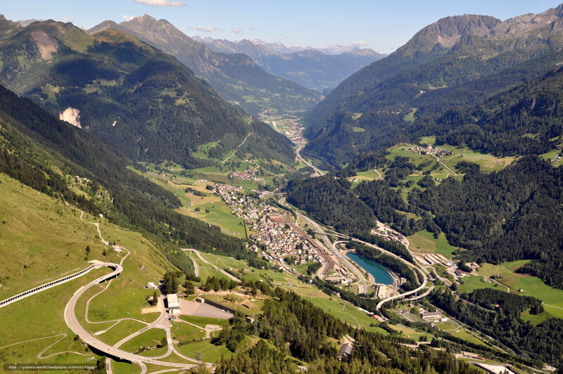 Mountain Valley Town — Green