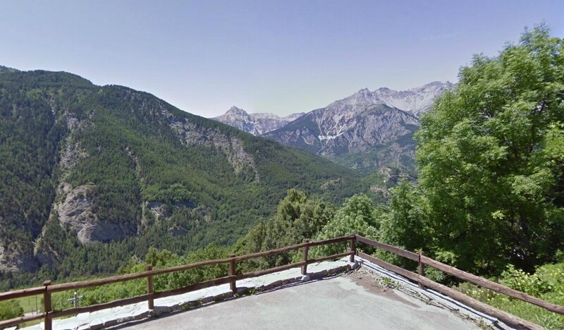 Mountain Valley View — Green