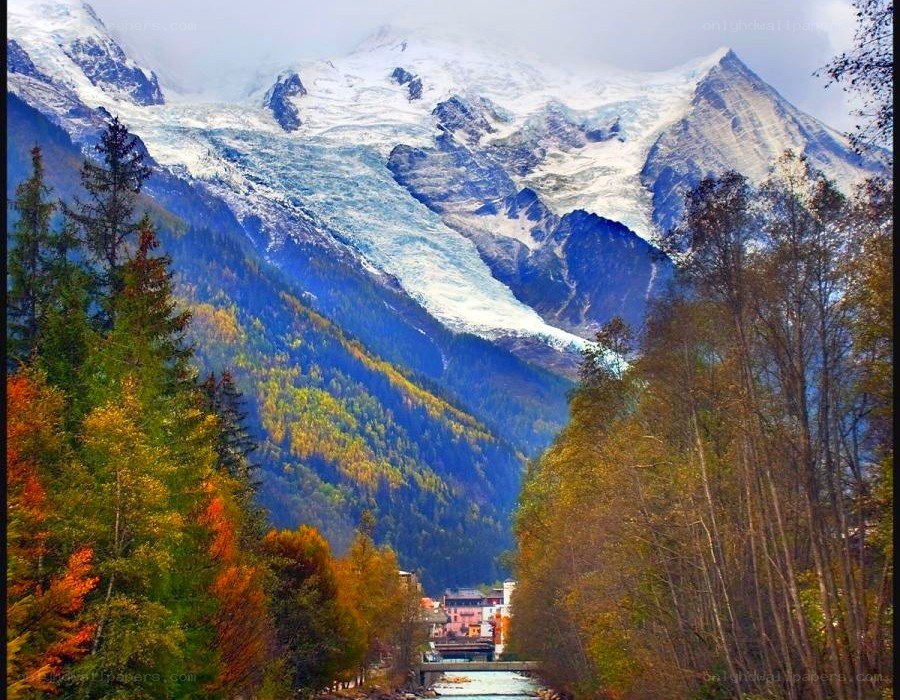 Mountain valley with autumn trees