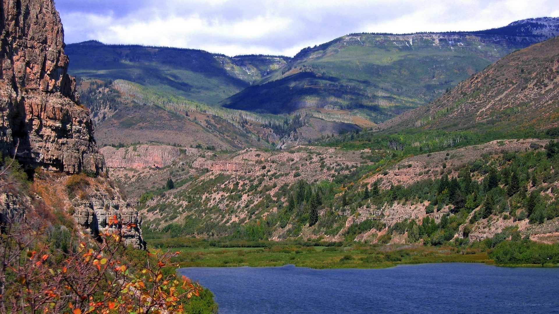 mountain valley with lake