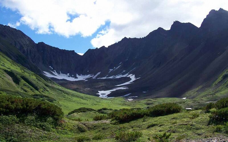 Mountain Valley with Snow — Green, Serene