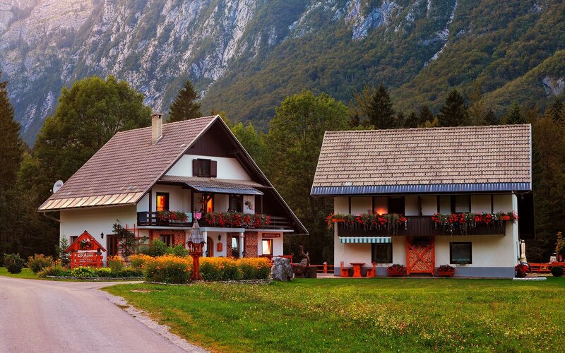 Mountain Village Houses — Green, Serene