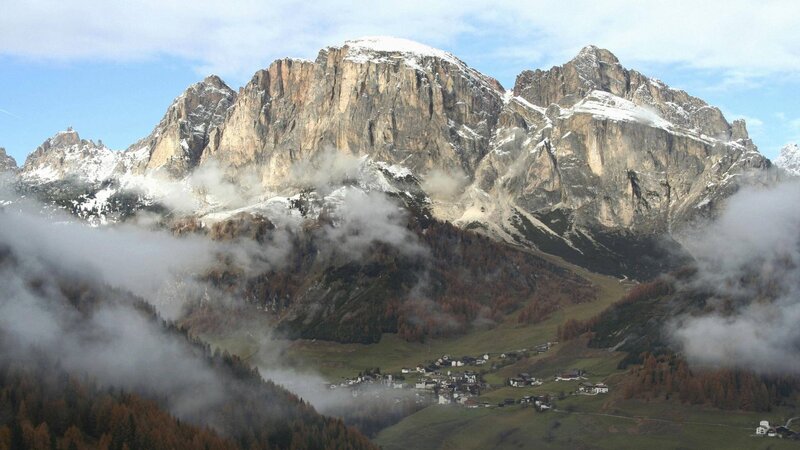 Mountain Village in Valley — Green, Serene