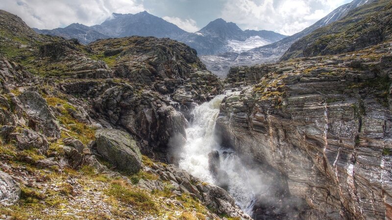 Mountain Waterfall — Gray