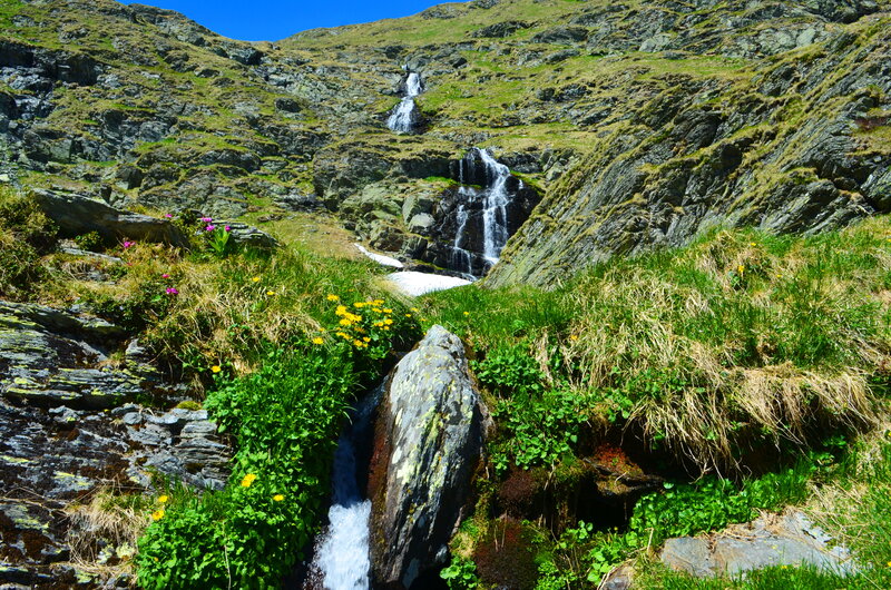 Mountain Waterfall — Green, Serene