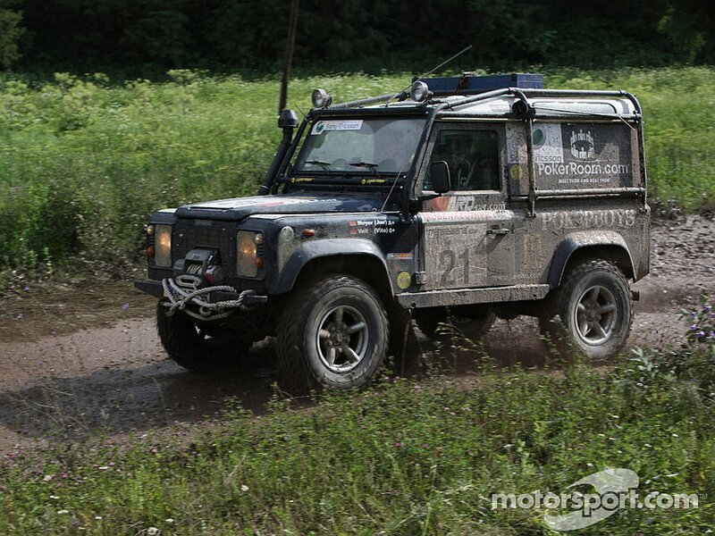 Muddy Off-road Vehicle — Green