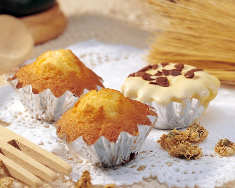 Muffins on a doily