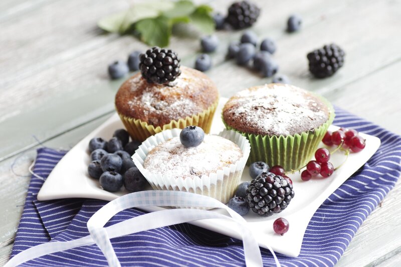 Muffins with fresh berries