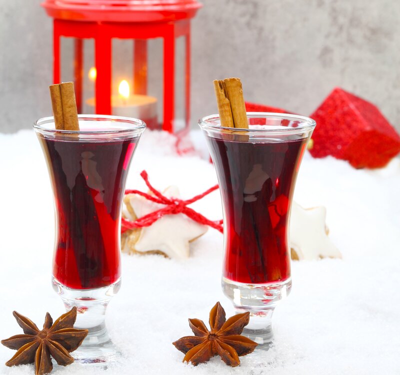Mulled Wine in Glasses — Red, Festive