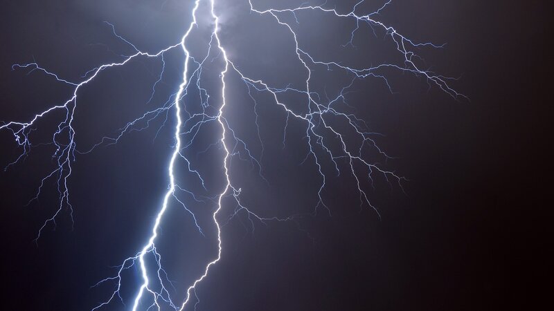 Multiple Lightning Bolts — Black, Dramatic