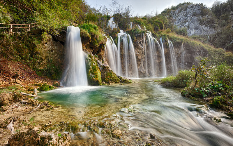 Multiple Waterfalls in Forest — Green, Serene, Autumn