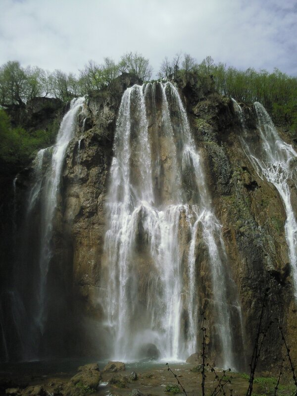 Multiple Waterfalls on Cliff — Green, Natural, Spring
