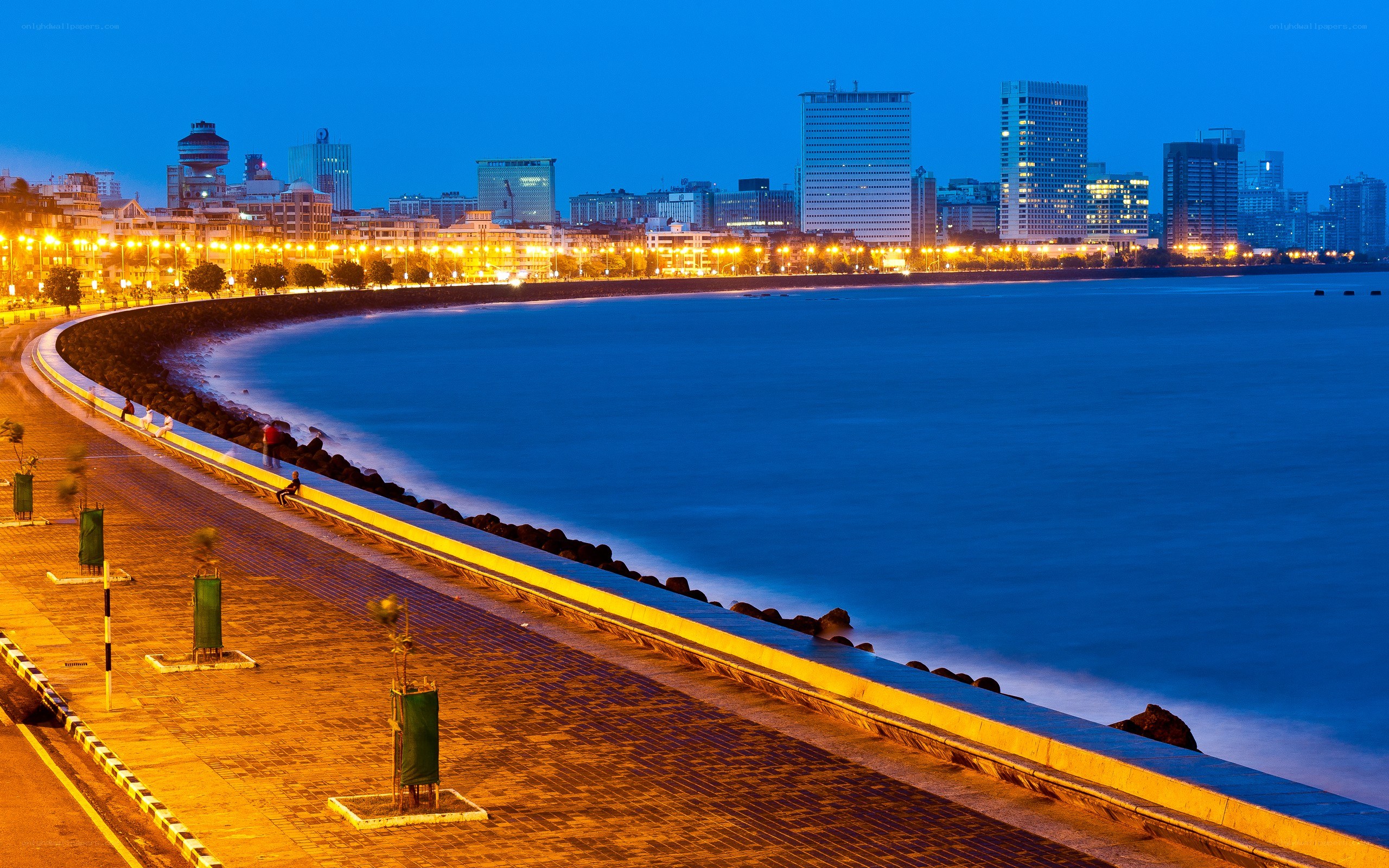 Mumbai skyline at dusk