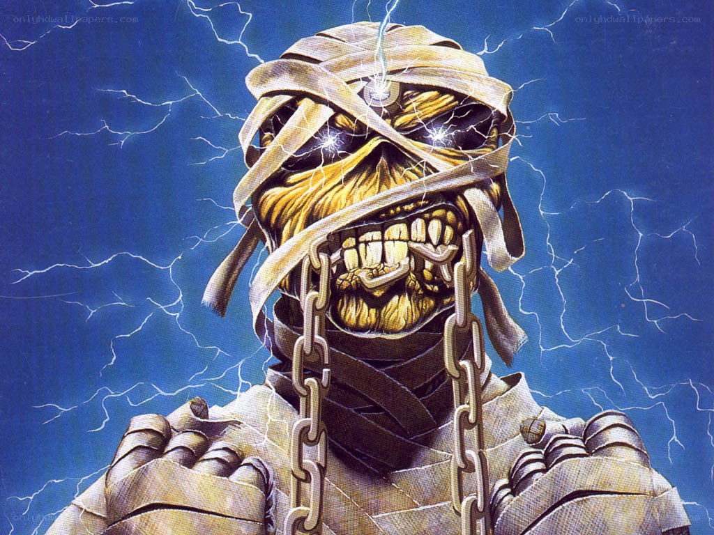 Mummy with lightning eyes