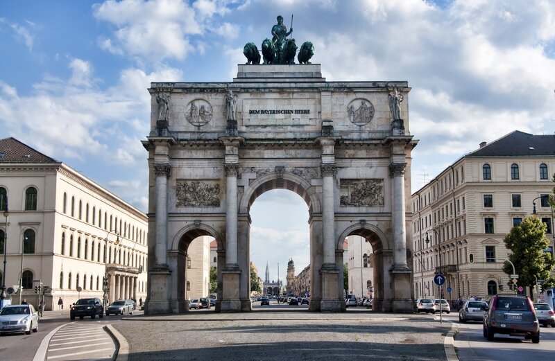 Munich's Siegestor monument
