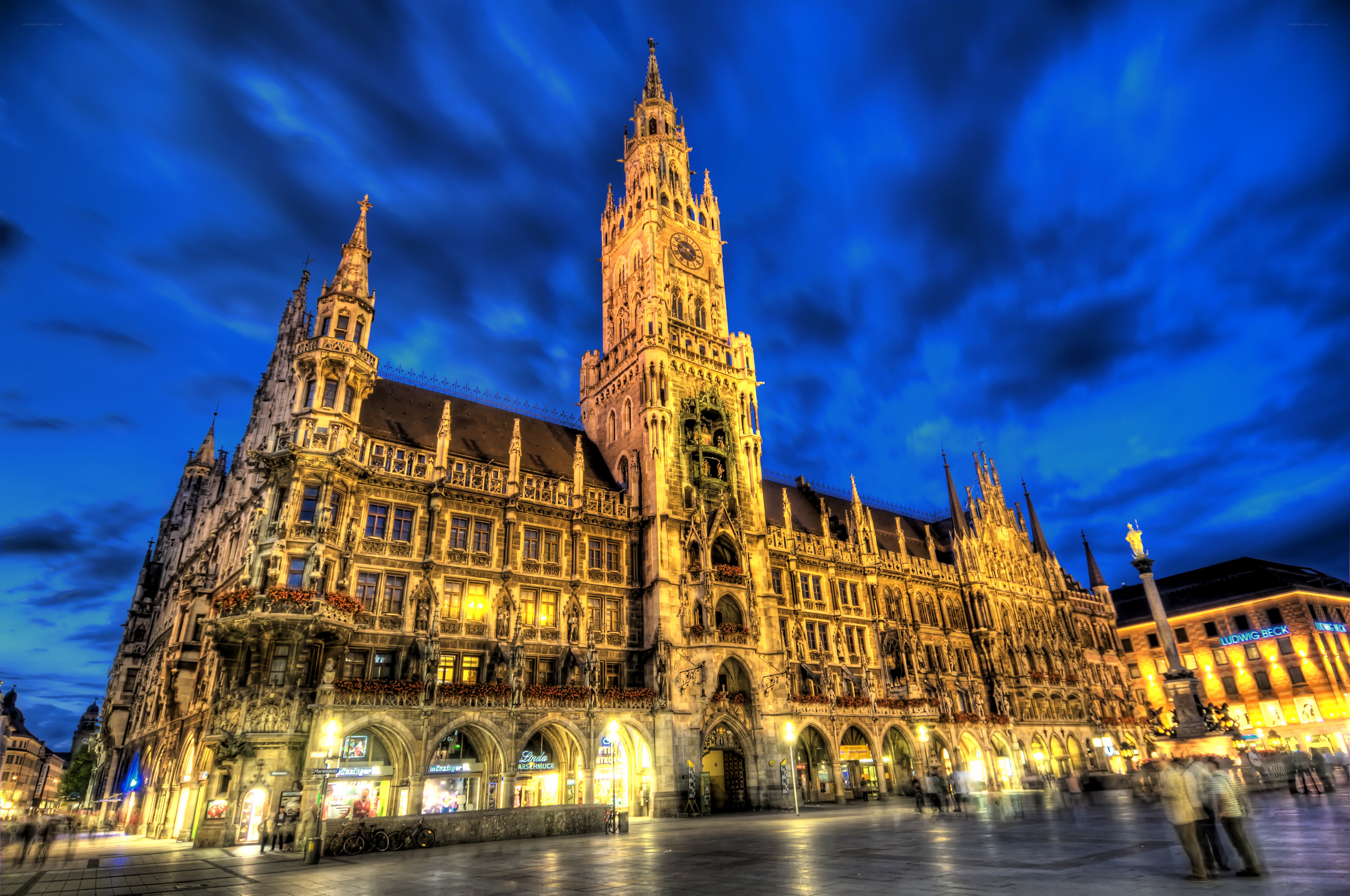Munich town hall at dusk