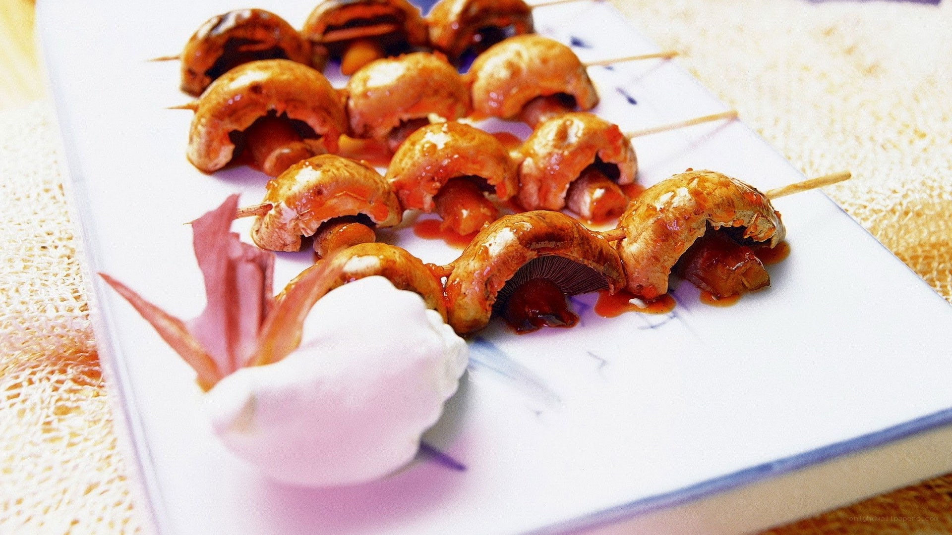 mushroom skewers with sauce