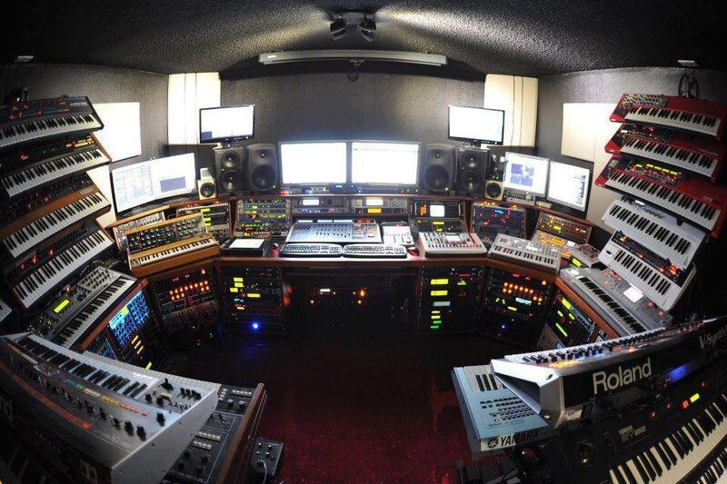 Music Studio Setup — Black, Technical