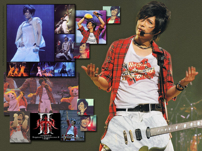 Musician on Stage — Red, Energetic