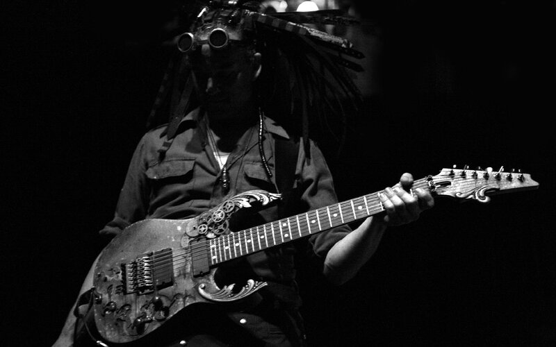 musician playing electric guitar