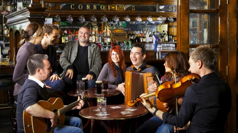 Musicians in Pub